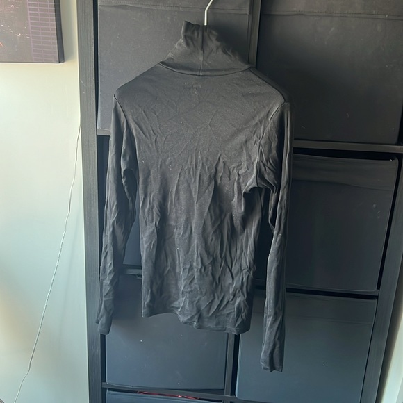 Uniqlo Black Mockneck Top - Picture 3 of 3